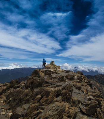 塔塔加登山路線